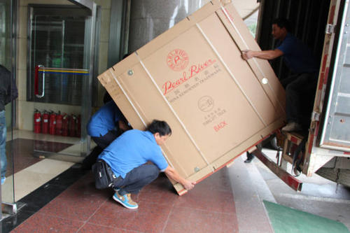 辰溪钢琴贵重工艺品无忧运
